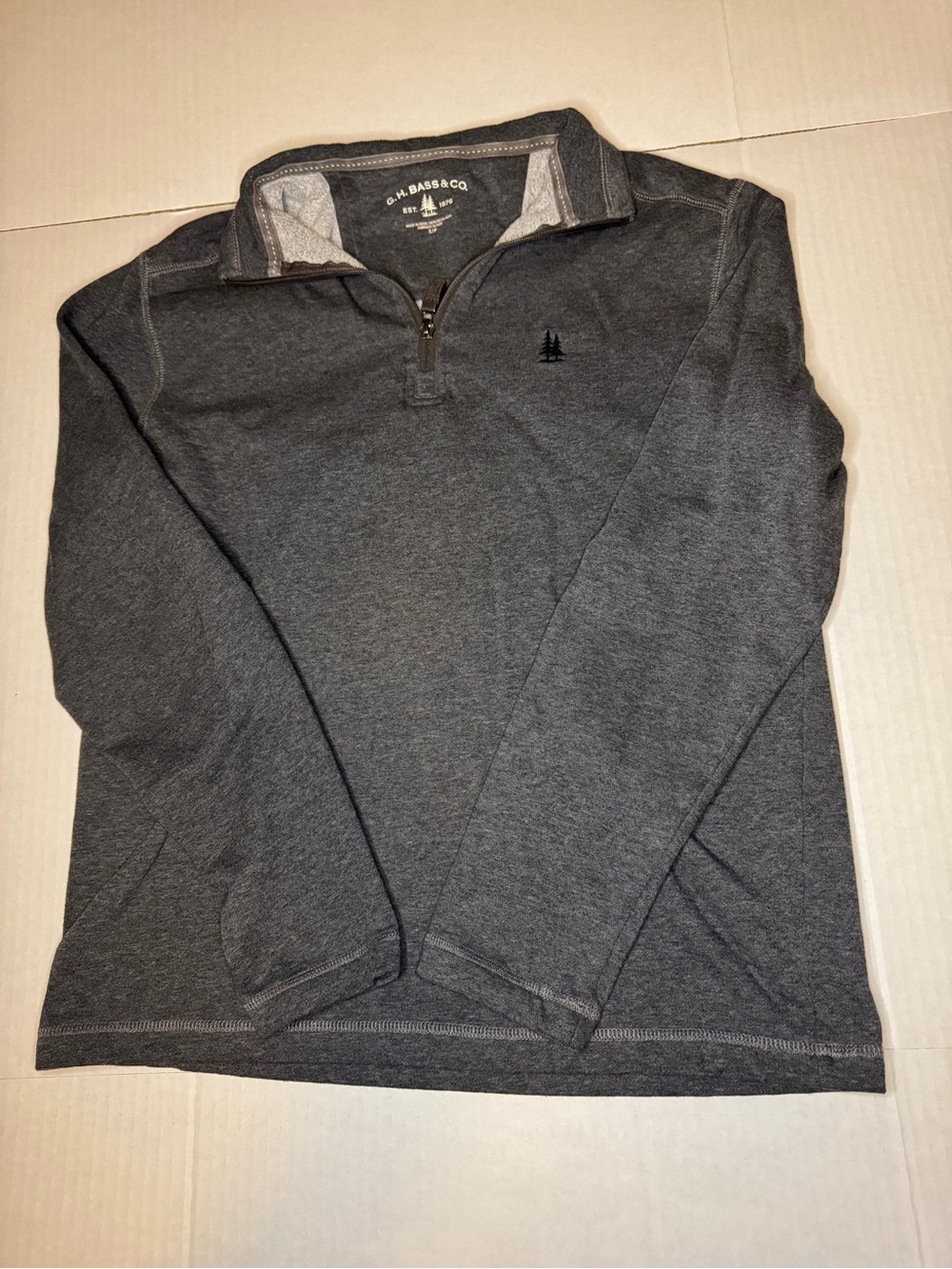 G.H. Bass & Co. Men’s Dark Gray Quarter -Zip Pullover
